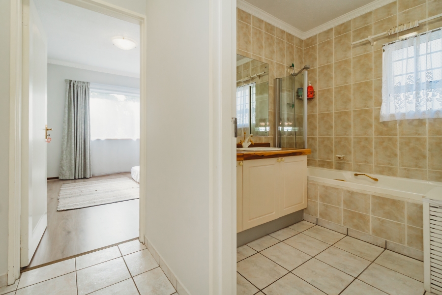 3 Bedroom Property for Sale in King George Park Western Cape